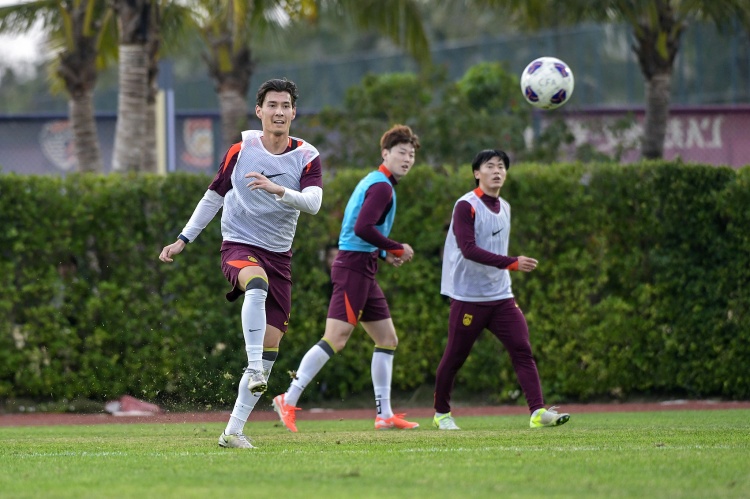 可正式代表國足！FIFA官網顯示，侯永永的會籍已轉換至中國足協